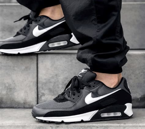 nike air max sneakerhead|newest nike sneakers air max.